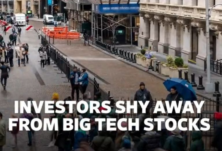 Tech Stock Investors Brace For A Very Hard Landing!