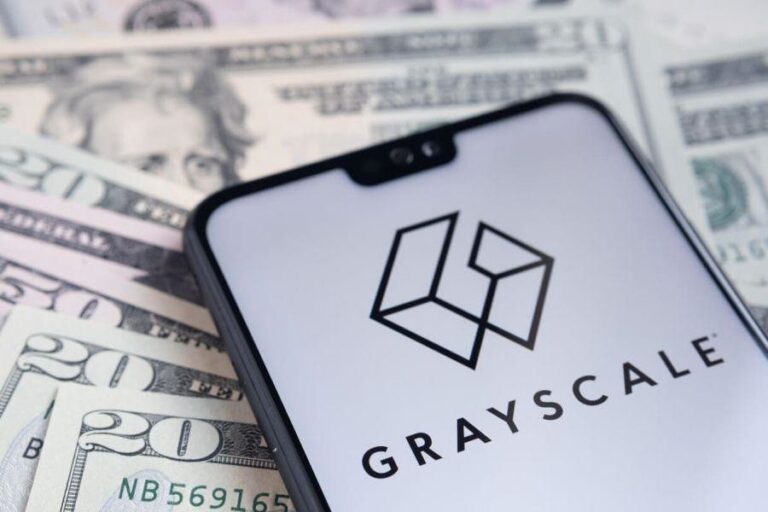 Grayscale CEO Michael Sonnenshein Predicts the Demise of Most Bitcoin ETFs Amid Fee Controversy