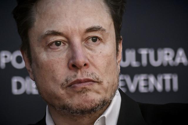 Elon Musk Predicts AI Smarter Than Humans by 2025 or 2026