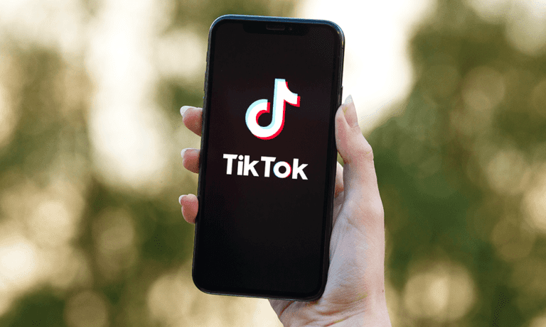 Universal Music Group Artists’ Songs Disappear from TikTok Amid Licensing Dispute