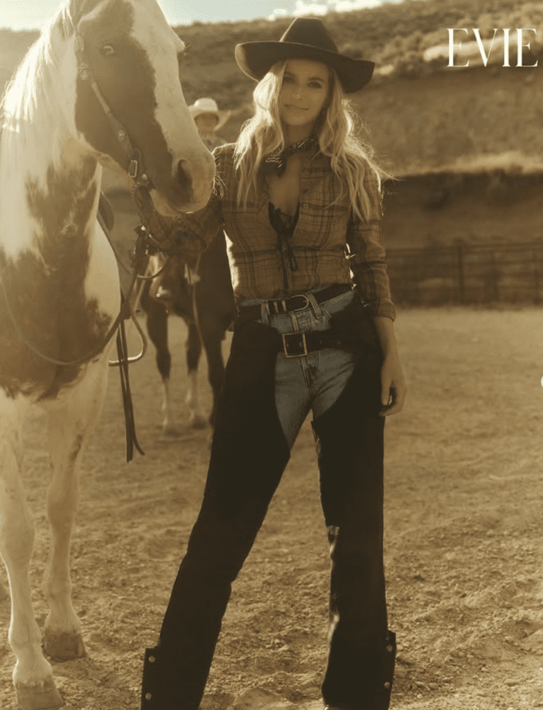 Influencer and Trade Wife Hanna Neeleman in a cowgirl shooting